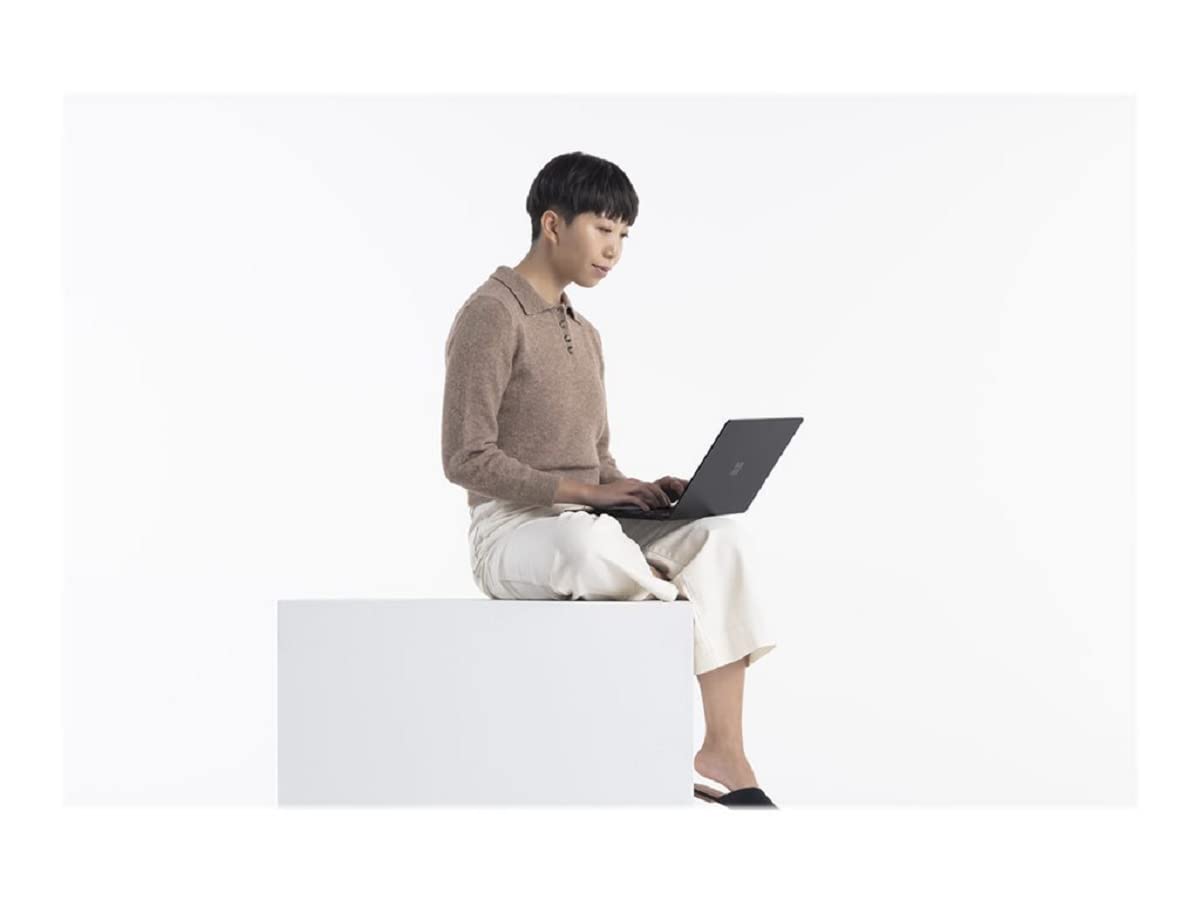 Microsoft Surface Laptop 4, 13,5 Zoll Laptop (Intel Core i5, 8GB RAM, 512GB SSD, Win 10 Home) Matt Schwarz