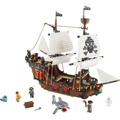 LEGO Creator 3-in-1 Piratenschiff Set, Spielzeug mit 3 Baumöglichkeiten, Baue in Piraten-Taverne oder Pirateninsel mit Totenkopf um, inklusive 3 Minifiguren für Rollenspiel-Abenteuer 31109