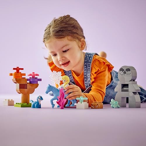 LEGO DUPLO Disney ELSA und Bruni im Zauberwald - Lernspielzeug zu Die Eiskönigin 2 für Kleinkinder ab 2 Jahren - Spielzeug Mädchen & Jungen – 4 Figuren mit ELSA Minifigur – Kinder Geschenk – 10418