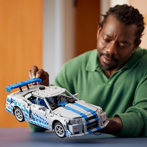 LEGO Technic 2 Fast 2 Furious Nissan Skyline GT-R R34 Automodell-Bauset für Erwachsene - mit Driftfunktion, Lenkung, Federung und 6-Zylinder-Motor - Sammlergeschenk für Fans - 42210