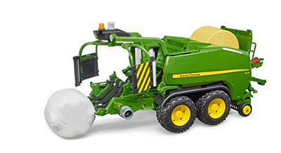 bruder 02032 - John Deere Rundballen-Presswickelkombination C441R - 1:16 Bauernhof, Landwirtschaft, Traktor, Anhänger, Erntemaschine, Pressewickler, Mähdrescher Zubehör, grün