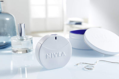 NIVEA Creme Eau de Toilette, NIVEA Parfum mit dem ikonischen Duft der NIVEA Creme, frischer und sanfter unisex NIVEA Duft im ikonischen Parfüm-Flakon (30 ml) (Packung mit 2)