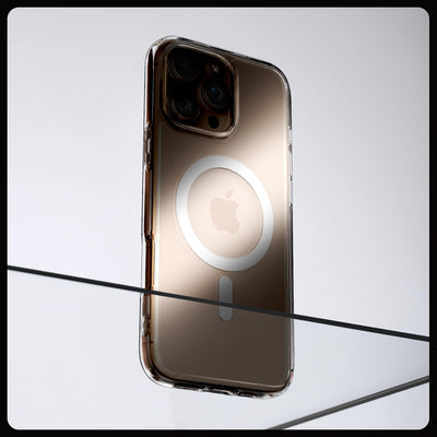 Spigen für iPhone 16 Pro Max Hülle [Anti-Yellowing] Ultra Hybrid MagFit Case Handyhülle Transparent Dünn Slim Kompatibel mit MagSafe -Weiß