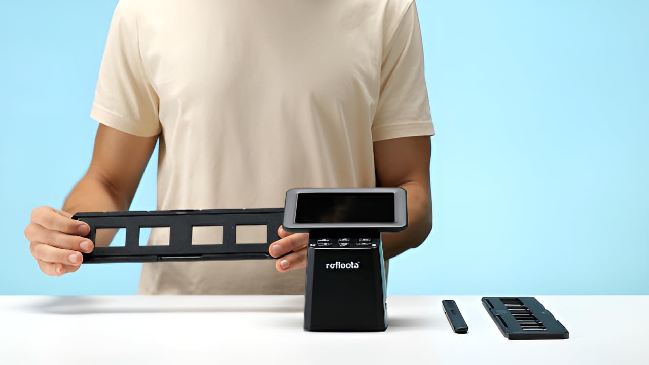 Reflecta x33-Scan - Hochwertiger Diascanner und Negativscanner mit 15,3 MP CMOS-Sensor, 5" IPS-Display, automatische und manuelle Farbkorrektur, scannt 35mm Filme und Dias ohne PC