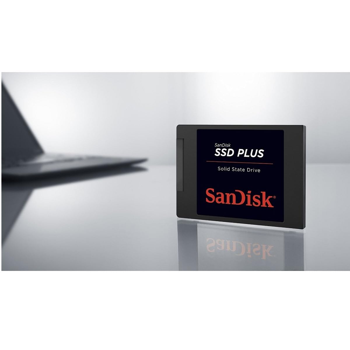 SanDisk SSD Plus interne SSD Festplatte 240 GB (schnelleres Hoch,-Herunterfahren und Laden, Lesegeschwindigkeit 530 MB/s, Schreibgeschwindigkeit 440 MB/s, stoßfest) Festkörper-Laufwerk