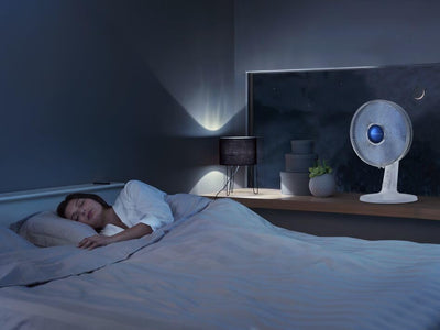 Rowenta VU2730 Turbo Silence Extreme+ Tischventilator | sehr leise und leistungsstark | 4 Geschwindigkeiten | Stille-Nacht-Modus | Turbo Boost | Automatische Oszillation | Weiß