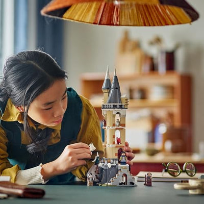 LEGO Harry Potter Eulerei auf Schloss Hogwarts, Abenteuer-Set mit Spielzeug-Tieren und 3 Mini-Figuren, Spielzeug zum Film für Kinder, Geschenk für Mädchen, Jungen und alle Fans ab 8 Jahren 76430