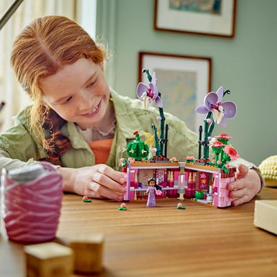 LEGO ǀ Disney Encanto Isabelas Blumentopf, Set für Kinder mit baubarer Spielzeug-Orchidee, Deko-Bausatz mit Mini-Puppe Einer Figur aus dem Film, Geschenk-Idee für Mädchen & Jungen ab 9 Jahren 43237