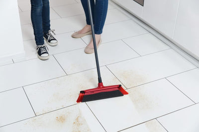 Vileda DuActiva Besen mit 3-TLG Stiel und 2in1 Kehrset, wirbelt Staub Nicht auf, Handfeger & Kehrschaufel, Besen mit Mikroschaum, Eco-Verpackung, mittel