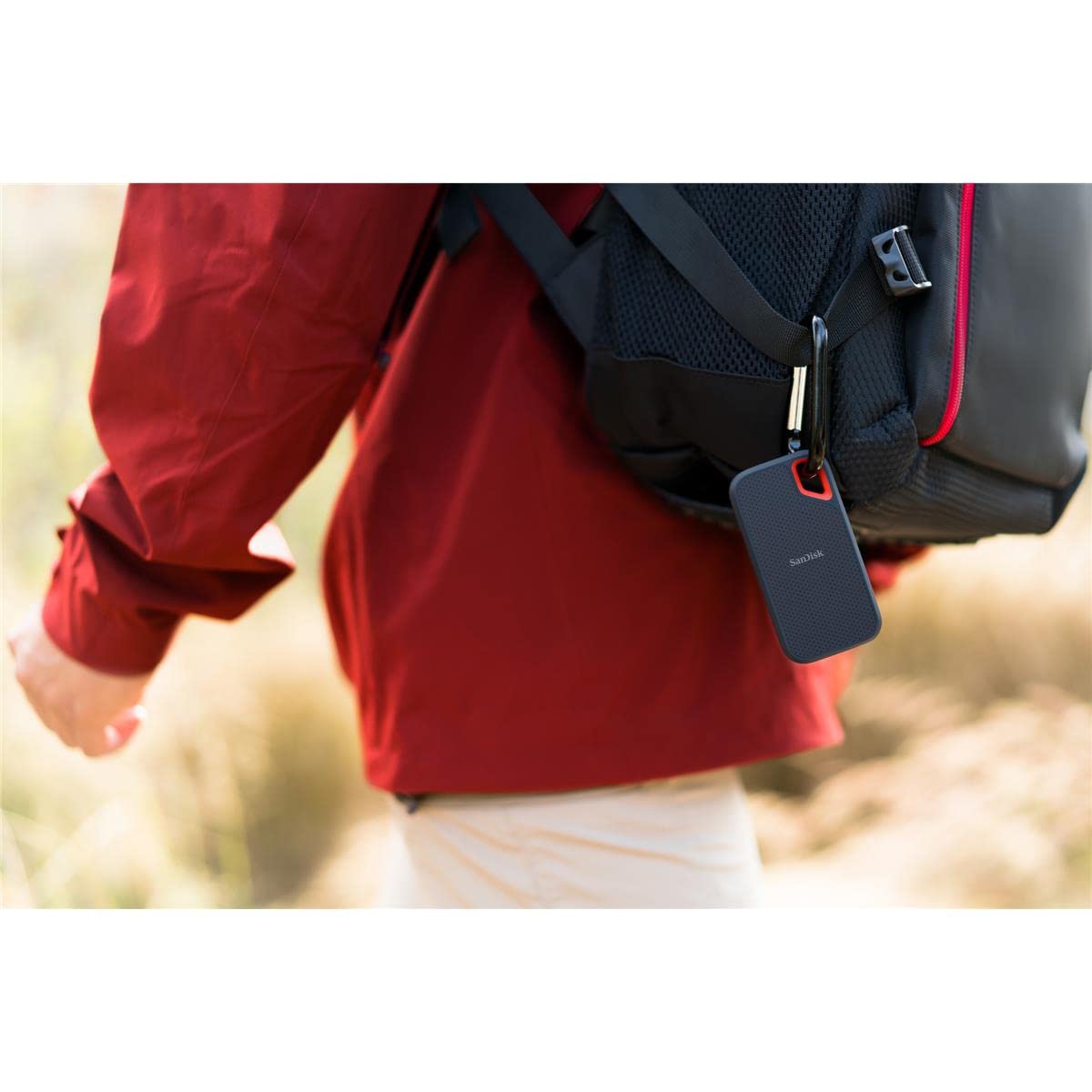 SanDisk Extreme PRO Portable SSD 1 TB (externe SSD, NVMe-SSD-Performance, 2,5 Zoll, 2.000 MB/s Lesen und Schreiben, AES-Verschlüsselung, IP65-Wasser- und -Staubschutz) grau