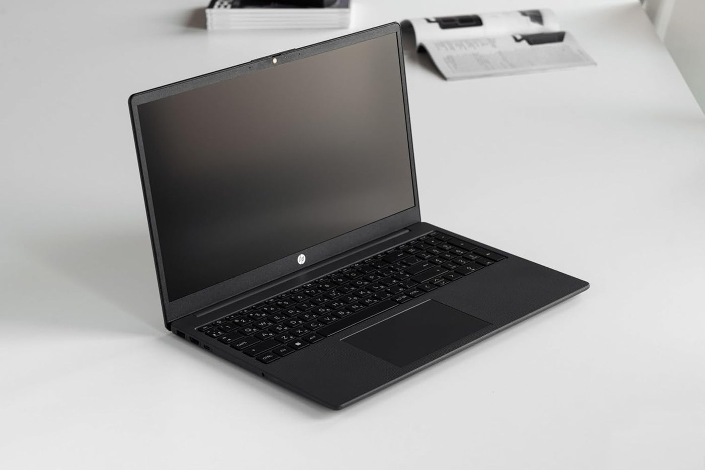 HP Notebook 250 G10, CPU Intel Core i7 13Th Gen, 32 GB RAM DDR4, 1TB (1000 GB) NVMe SSD, Windows 11 Pro, Display Laptop 15,6 Zoll Full HD, sofort einsatzbereit - QWERTY-TASTATURLAYOUT Italien