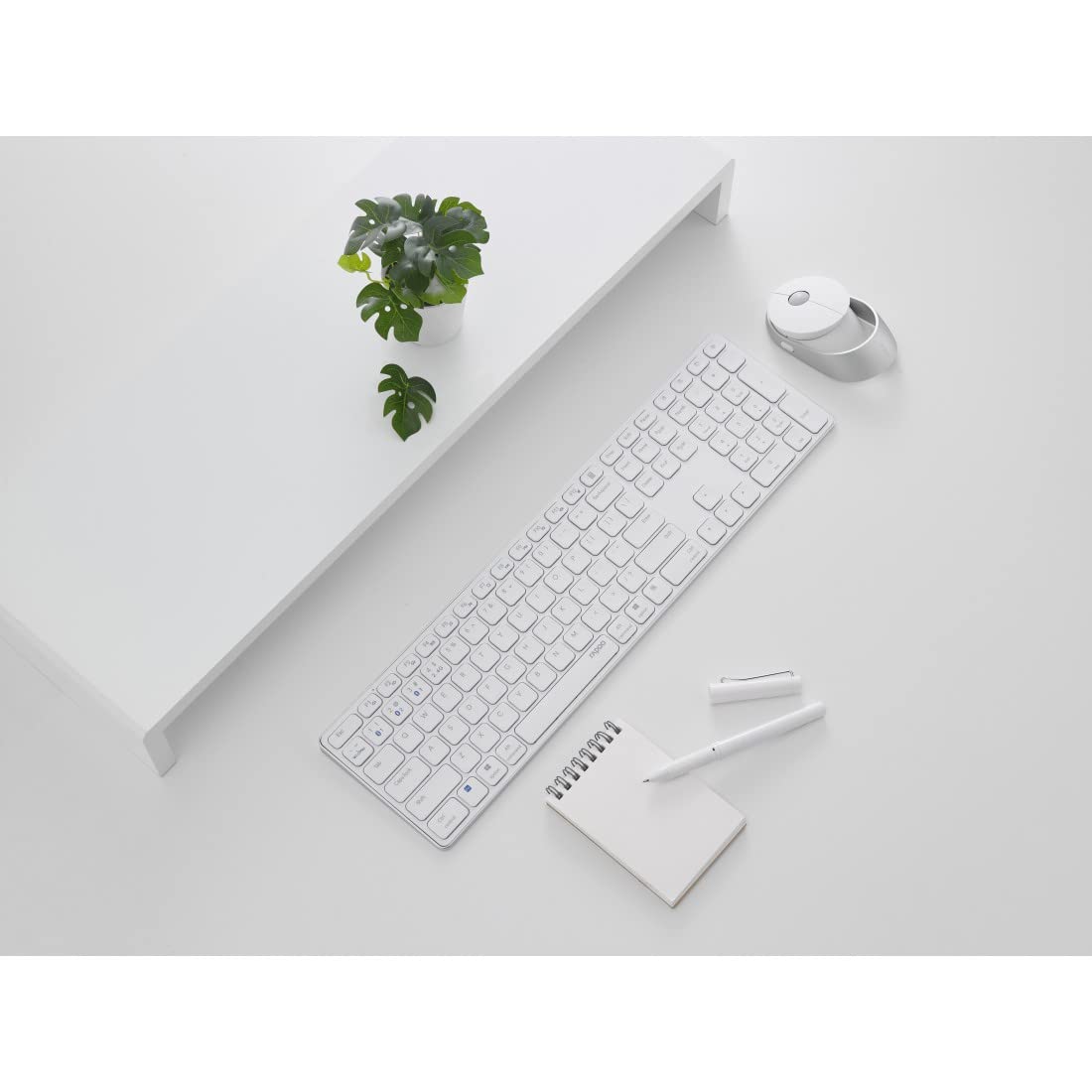 Rapoo 9850M kabelloses Tastatur-Maus Set Wireless Deskset 1600 DPI Sensor wiederaufladbarer Akku flaches Aluminium Design DE-Layout QWERTZ PC & Mac - weiß