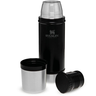 Stanley Classic Legendary Thermosflasche 473 ml - Thermos Hält 15 Stunden Heiß oder Kalt - Edelstahl Thermoskanne - BPA-Frei - Spülmaschinenfest - Matte Black