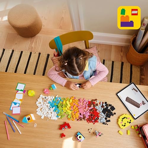 LEGO Classic Kreative Spaßbox, Bunte Bausteine für fantasievolle Rollenspiele, Bauset für Anfänger, Spielzeug für Mädchen und Jungen ab 5 Jahren, Modelle zum Umbauen 11042