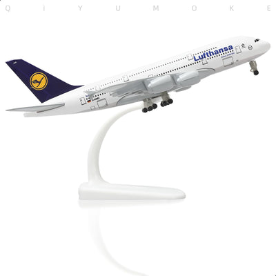 QIYUMOKE 1/300 Metallflugzeugmodell für Lufthansa A380 mit Ständer (7.5 Zoll), geeignet für Luftfahrtbegeisterte als Geschenk oder Ausstellungsdekoration