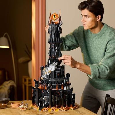 LEGO Icons Der Herr der Ringe: Barad-dûr, Bauset für Erwachsene mit den Minifiguren Sauron, Gothmog, Ork, Frodo, Sam und Gollum, Erinnerungsstück zum Film, Sammlerstück für Fans 10333