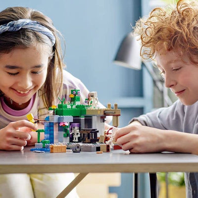 LEGO 21189 Minecraft Das Skelettverlies, Set mit Höhlen, Skelettfiguren, feindlichen Kreaturen und Zubehör, Spielzeug für Kinder