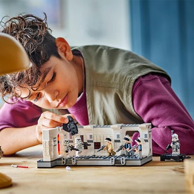 LEGO Star Wars Das Entern der Tantive IV, Bauspielzeug zum Film Eine Neue Hoffnung, Fantasy-Spielset für Kinder zum Sammeln, Geschenk-Idee für Jungen und Mädchen ab 8 Jahren sowie für Sammler 75387