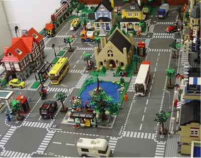 LEAFYIP 12 Platten Set Stadt Strassen Grundplatte, 25.5 * 25.5cm Städte Straßenplatten 100% Kompatibel mit Meisten Marken (4 Kurve/3 Gerade/1 Kreuzung/4 T-Kreuzung)