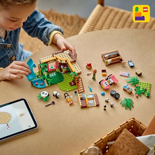 LEGO Friends Panda-Pflegestation - Spielzeug mit Baumhaus, Quad, 2 Mini-Puppen und 3 Panda Figuren - Kreatives Set für Mädchen ab 7 Jahren - 42648