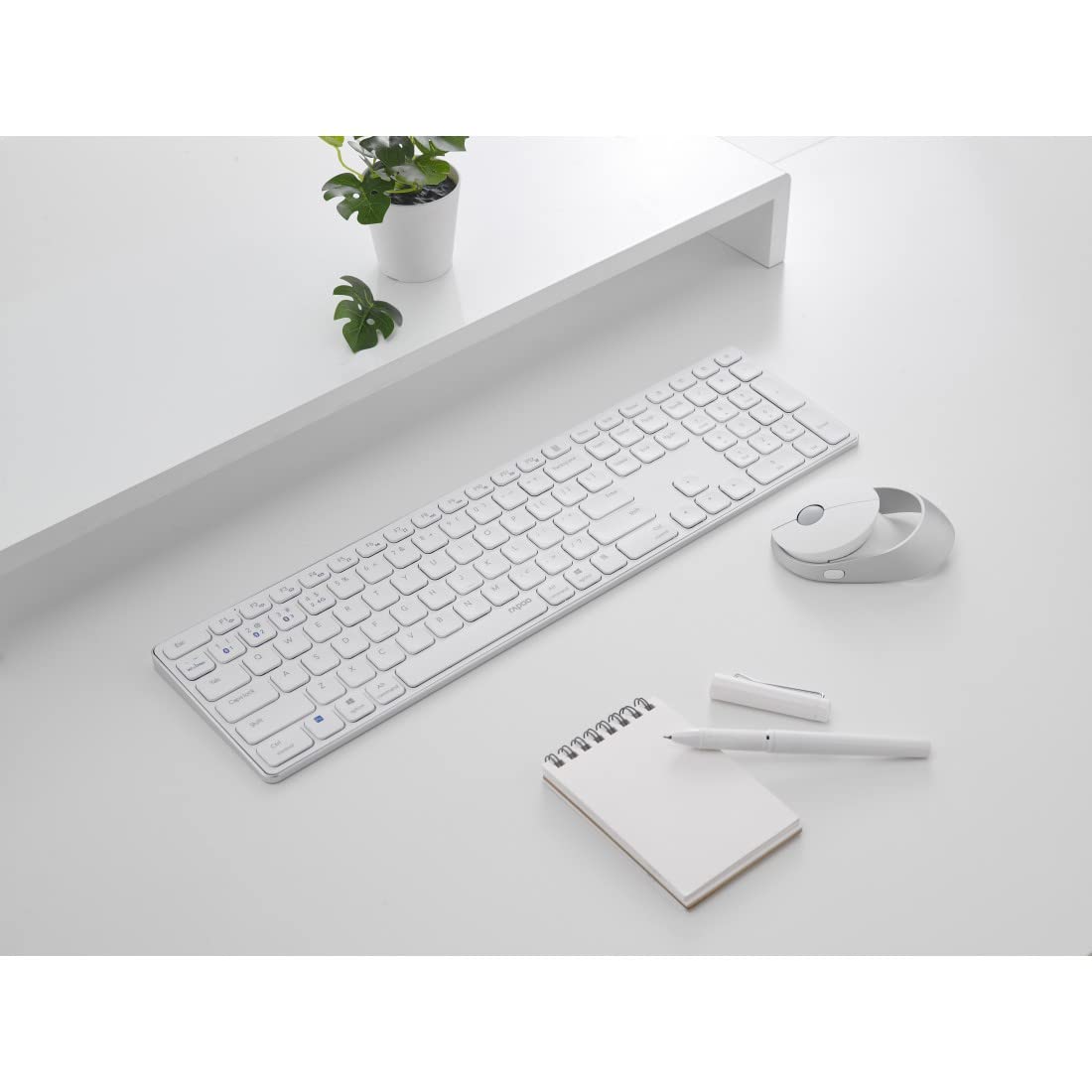 Rapoo 9850M kabelloses Tastatur-Maus Set Wireless Deskset 1600 DPI Sensor wiederaufladbarer Akku flaches Aluminium Design DE-Layout QWERTZ PC & Mac - weiß