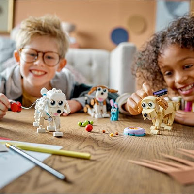 LEGO 31137 Creator 3in1 Niedliche Hunde Set mit Dackel-, Mops-, Pudel-Tierfiguren und mehr, Spielzeug für Kinder ab 7 Jahren, Geschenk für Hundeliebhaber