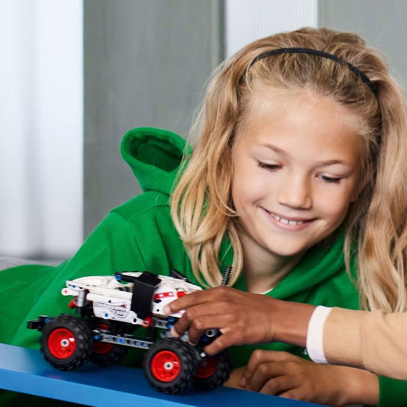 LEGO 42150 Technic Monster Jam Monster Mutt Dalmatian, Monster Truck-Spielzeug für Jungen und Mädchen, Rennspielzeug mit Rückziehmotor