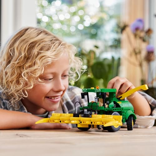LEGO Technic John Deere 9700 Forage Harvester, Traktor-Spielzeug für Kinder, Bauernhof-Set, Fahrzeug-Modell mit realistischen Funktionen, Geschenk für Jungen und Mädchen ab 9 Jahren 42168