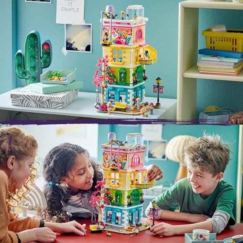 Lego Friends Heartlake City Gemeinschaftszentrum - Kreatives Spielzeug - 5-stöckiges Gebäude mit 6 Minifiguren, Einer Hundefigur und Zubehör - Geschenk für Mädchen und Jungen ab 9 Jahren - 41748