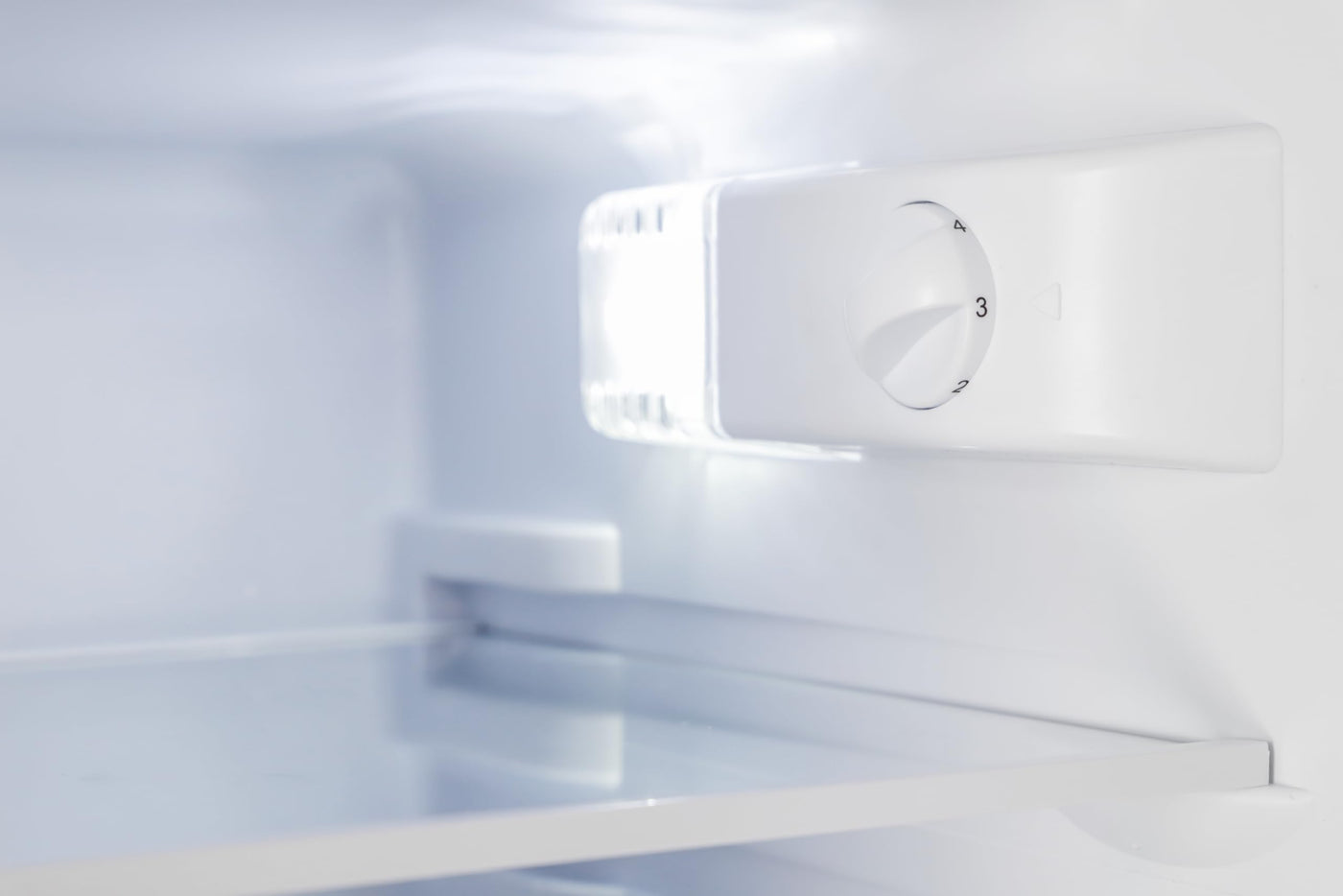 Kühlschrank 4* Gefrierfach Einbaukühlschrank Schlepptür 88 cm Respekta