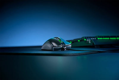 Razer DeathAdder V2 - Kabelgebundene USB-Gaming-Maus mit Optischen Mausschaltern (Focus+ 20K optischer Sensor, 8 Programmierbare Tasten, 5 On-Board-Speicherprofile) Schwarz