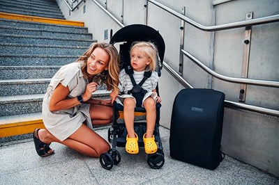 MoMi GRACE leichter Kinderwagen ab 6 Monaten kompakt Buggy mit einem Rucksack zum Tragen passt als Handgepäck faltbarer Reisebuggy 5-Punkt-Gurt