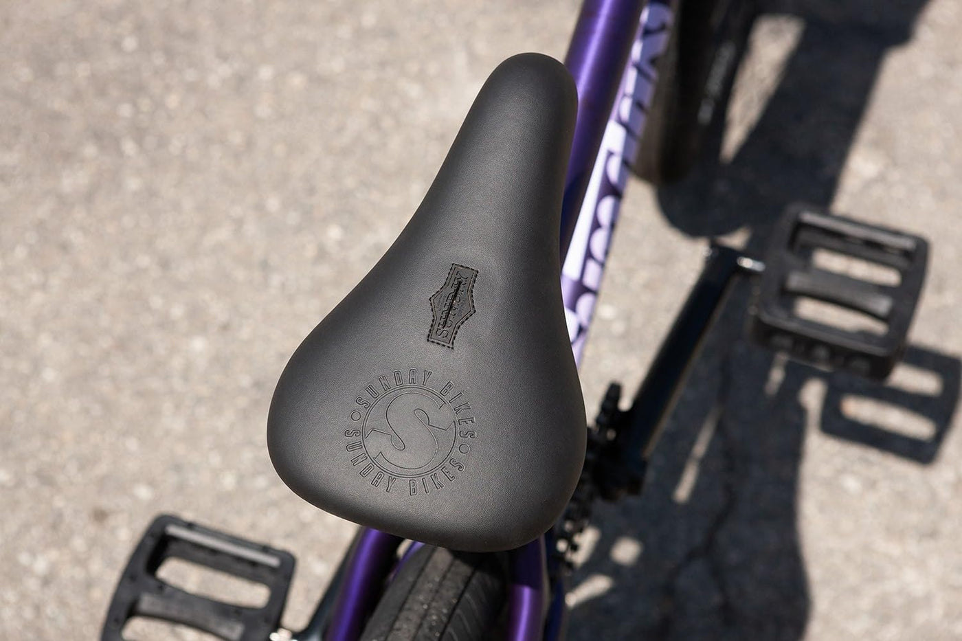 SUNDAY 2022 Scout 20 Zoll Komplettfahrrad Matt Translucent Purple 20.75TT