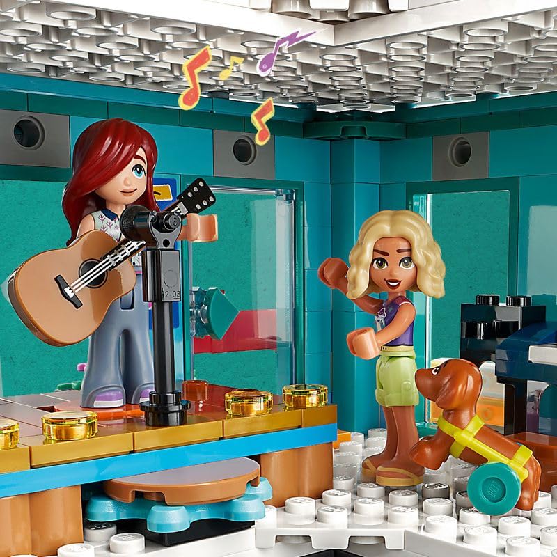 Lego Friends Heartlake City Gemeinschaftszentrum - Kreatives Spielzeug - 5-stöckiges Gebäude mit 6 Minifiguren, Einer Hundefigur und Zubehör - Geschenk für Mädchen und Jungen ab 9 Jahren - 41748