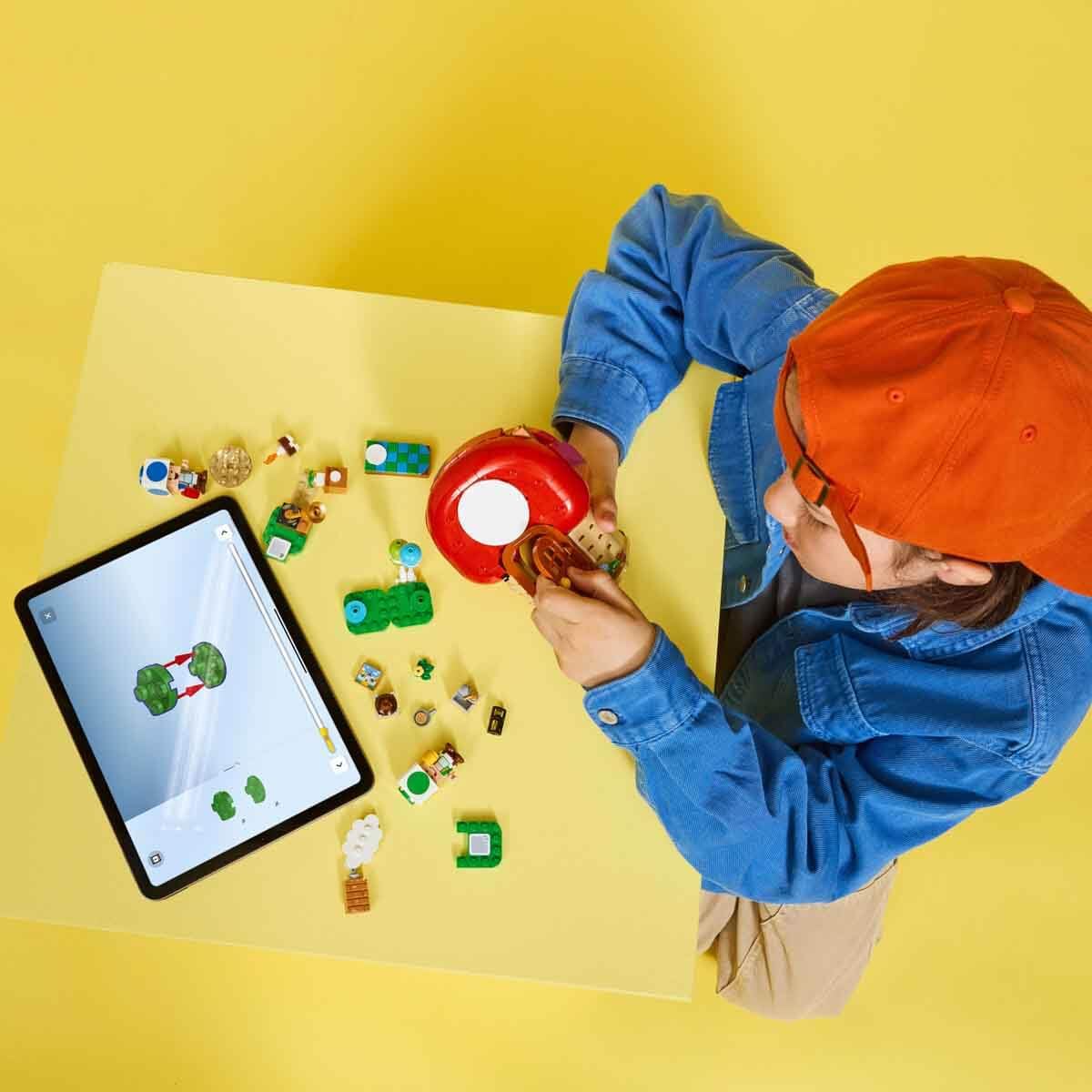 LEGO Super Mario Party bei Toads Haus - Interaktives Set mit 2 Figuren, Küche, Schlafzimmer & Picknicktisch - Kinder Spielset zum Bauen - Gamer Geschenk für Jungen & Mädchen ab 7 Jahren - 72041