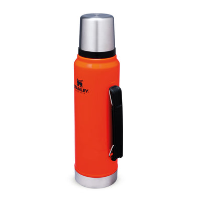 Stanley Classic Legendary Thermosflasche 1L - Thermos Hält 24 Stunden Heiß oder Kalt - Edelstahl Thermoskanne - BPA-Frei - Spülmaschinenfest - Blaze Orange