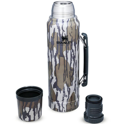 Stanley Classic Legendary Thermosflasche 1L - Thermos Hält 24 Stunden Heiß oder Kalt - Edelstahl Thermoskanne - BPA-Frei - Spülmaschinenfest - Bottomland