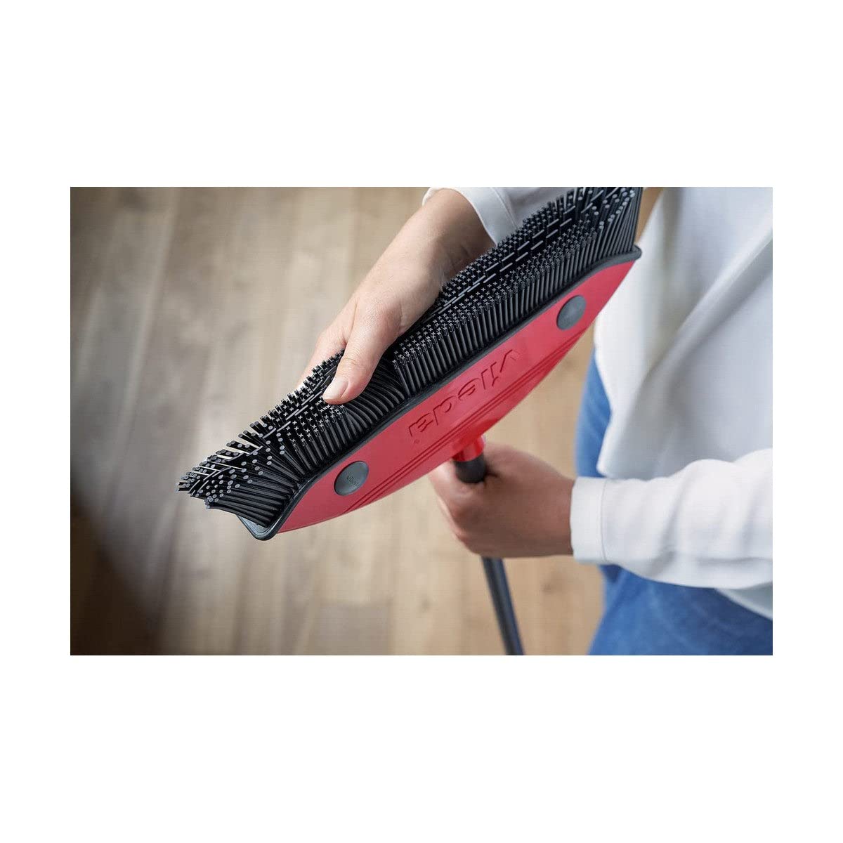 Vileda Multi Besen, mit Teleskopstiel, Kautschukborsten, gegen Tierhaare, Stiellänge 75–130 cm, für alle Böden, ideal auch für Teppiche