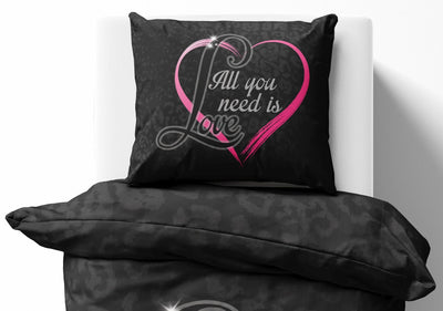 Leonado Vicenti Partner Bettwäsche 135x200 4 teilig Microfaser Schwarz mit Herz in Pink und Love Fotodruck mit Reißverschluss