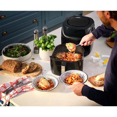 Russell Hobbs Heißluftfritteuse XXL 8L Rapid AirFryer [kompaktes Gehäuse,7 Kochfunktionen,10 Programme] SatisFry (spülmaschinenfest, max 220°C, Fritteuse ohne Öl, Grillen, Backen, Braten) 27170-56