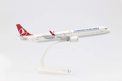 herpa 612210 – Airbus A321neo, Turkish Airlines, Wings, Modell Flugzeug mit Standfuß, Flieger, Modellbau, Miniaturmodelle, Sammlerstück, Kunststoff, Snap Fit - Maßstab 1:200
