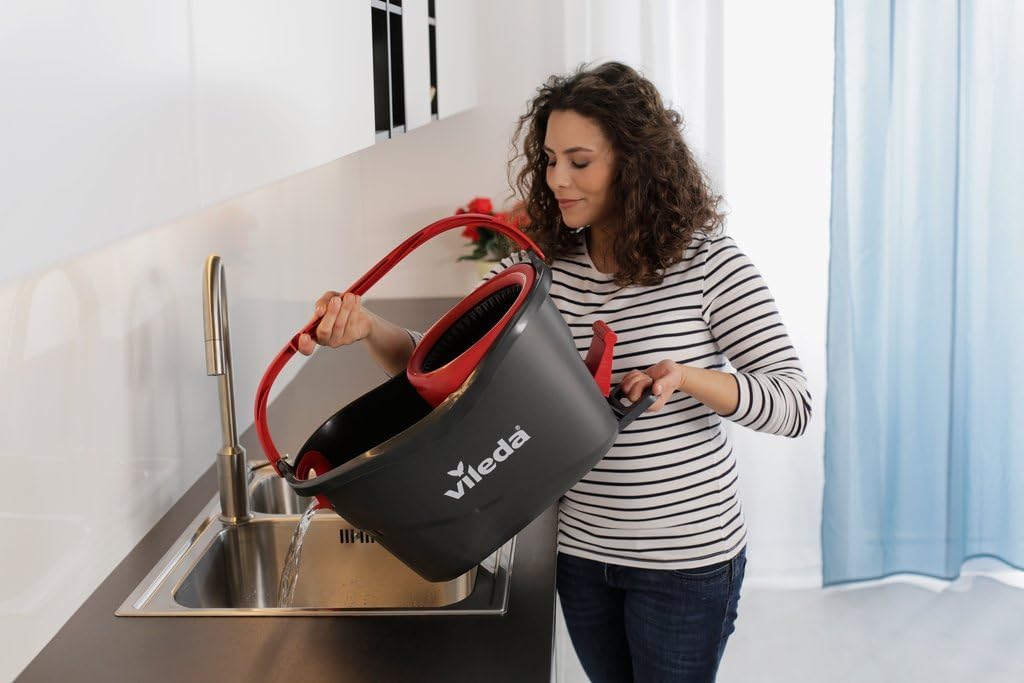 Vileda Turbo Mikrofaser Wischmopp und Eimer Set mit extra 2-in-1 Kopfersatz, Spin Mop zum Reinigen von Böden, Set aus 1x Mop, 1x Eimer und 1x Nachfüllpackung