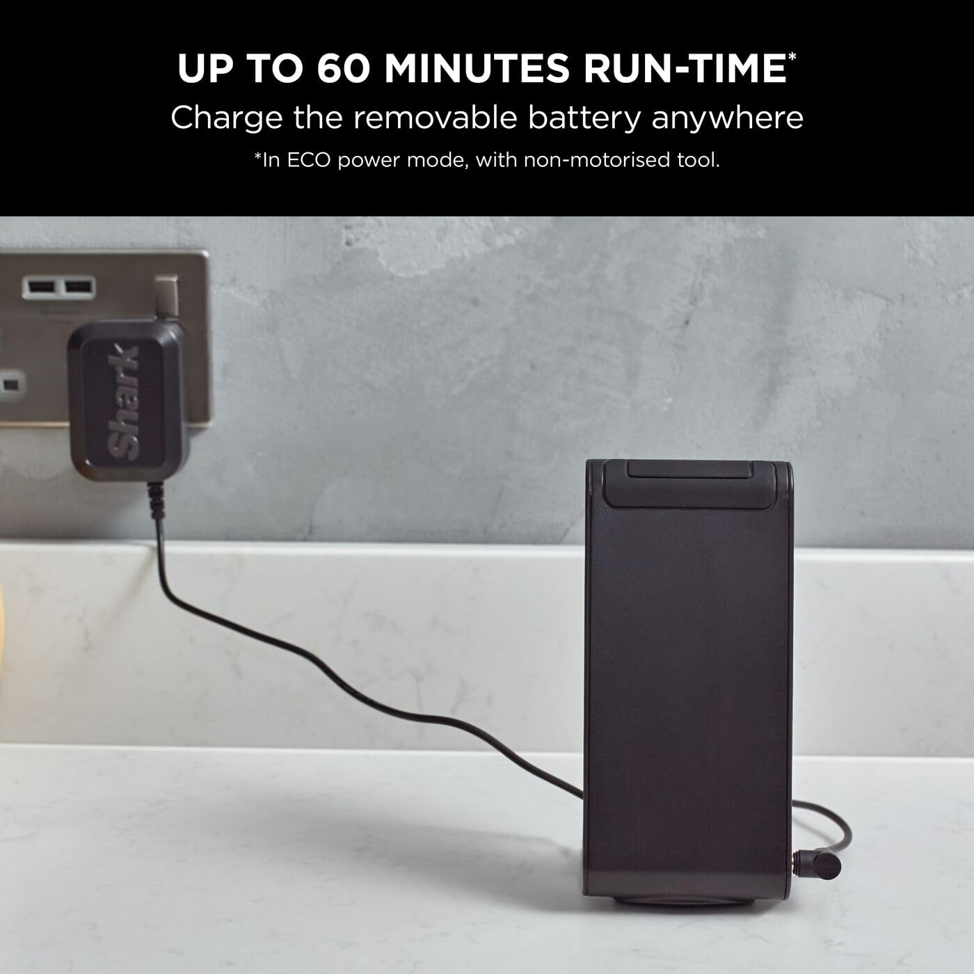 Shark IZ400UKT Kabelloser Stabstaubsauger, Plastik, Messing, 60 Min Run Time