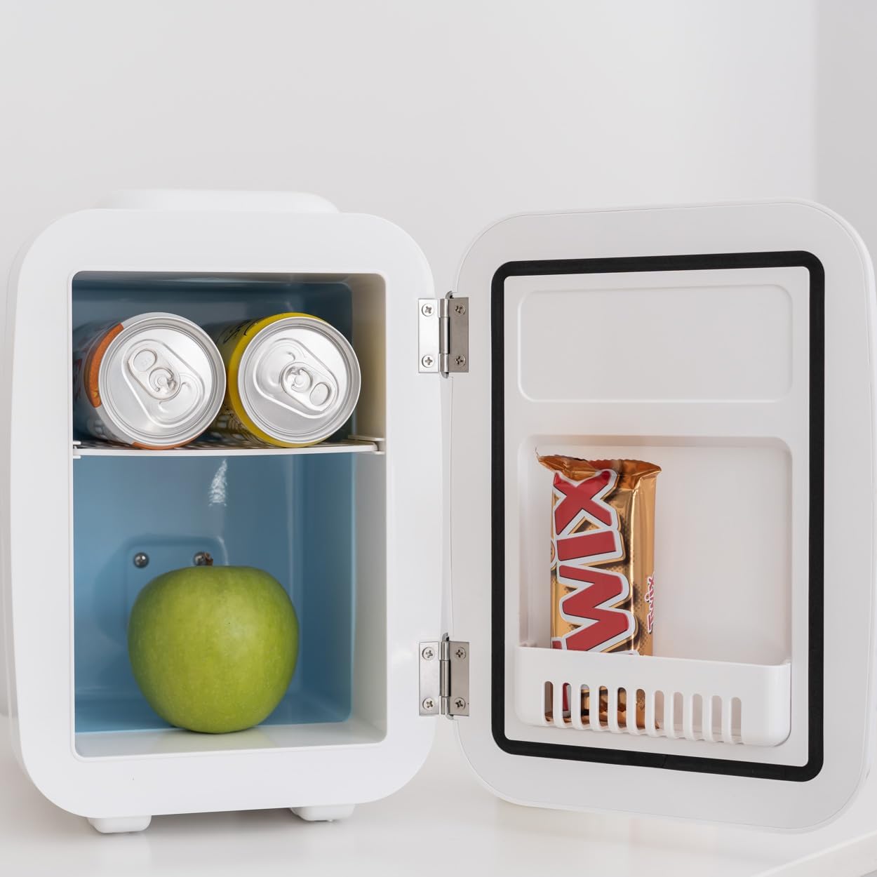 Flamingueo Mini Kühlschrank - Kühlschrank Klein 4L, 12V/220V, Mini Fridge, Skincare, Funktion Kühlen und Heizen, Tischkühlschrank, Kosmetik Kühlschrank