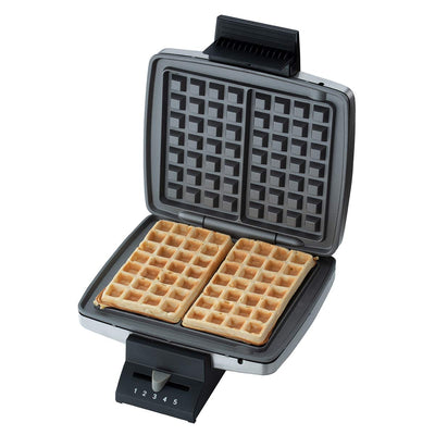 Cloer 1445 Brüsseler Waffeleisen für traditionelle Belgische Waffeln, 930 W, Backampel, mattiertes Edelstahlgehäuse