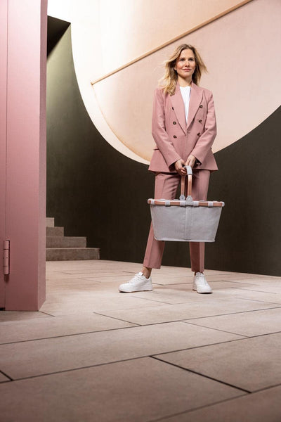 reisenthel carrybag twist sky rose– Stabiler Einkaufskorb mit viel Stauraum und praktischer Innentasche – Elegantes und wasserabweisendes Design