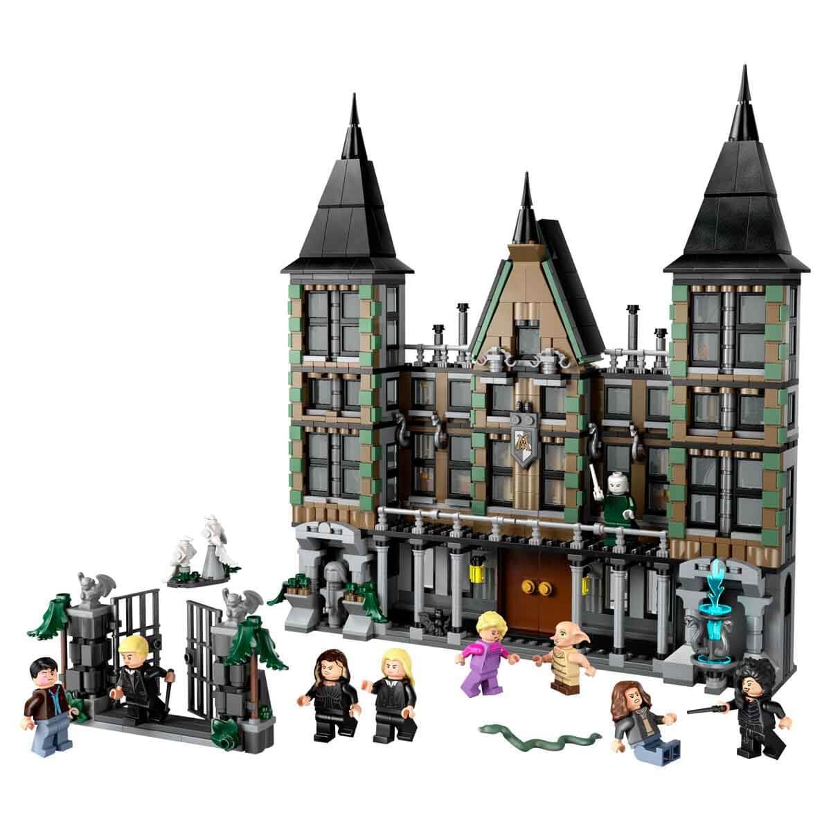 LEGO Harry Potter Landsitz der Familie Malfoy, Fantasy Spielzeug zum Sammeln und Ausstellen, Geschenk für Jungen, Mädchen und Fans der Zauberwelt, Geschenkidee mit 9 Minifiguren 76453
