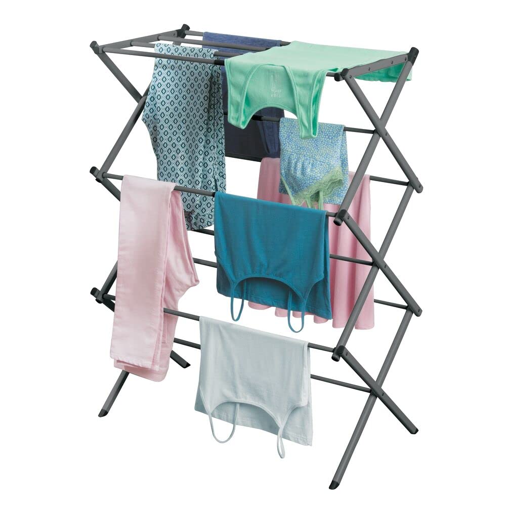 mDesign ausziehbarer Turmwäscheständer – Wäscheständer aus Metall mit 3 Ebenen – platzsparender Standtrockner für Wäscheküche, Garten oder Haushaltsraum – dunkelgrau