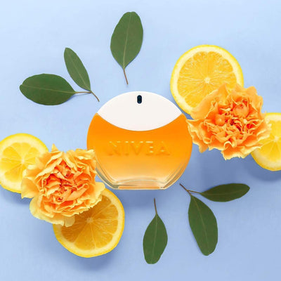 NIVEA SUN Eau de Toilette, Parfum mit dem Original Sonnencreme Duft, sommerlicher und erfrischender unisex, im ikonischen Parfüm-Flakon (30 ml)