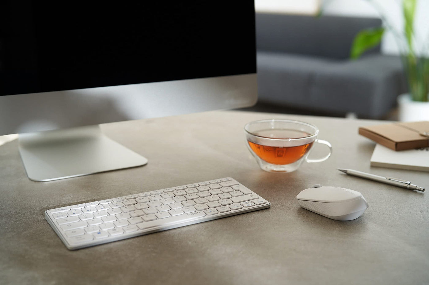 Rapoo 9600M kabelloses Tastatur-Maus Set Wireless Deskset 1300 DPI Sensor wiederaufladbarer Akku flaches Aluminium Design DE-Layout QWERTZ PC & Mac - weiß